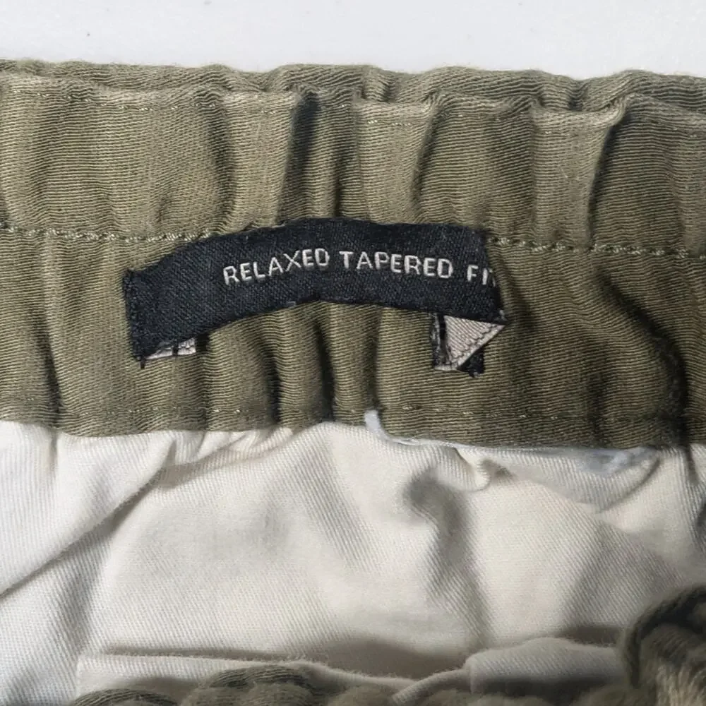 Banana Republic Traveler Pants Mens Small Green Casual Drawstring Pants